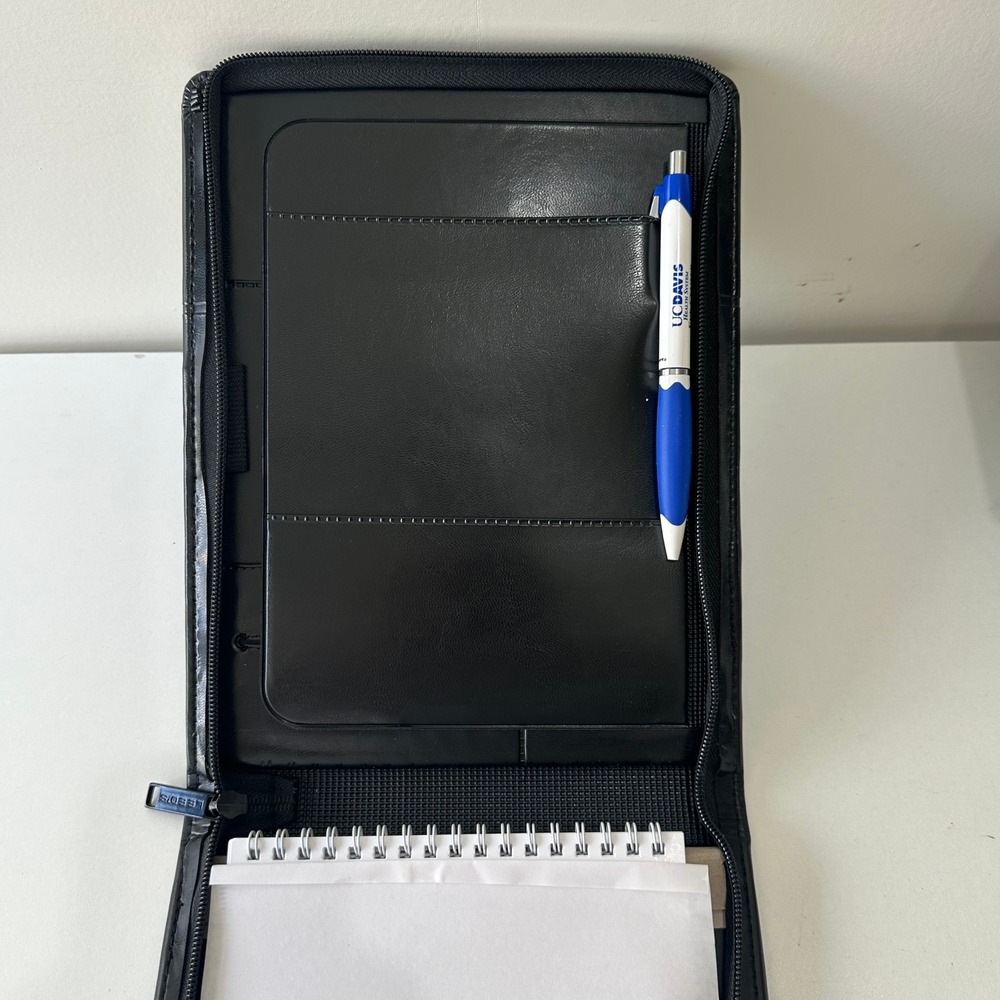 UC Davis Ophthalmology‎ Vision Science Portfolio Zippered Notebook Pen Included - Picture 3 of 8